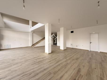 Odličan lokal 339m² + 5 parking mesta, cena sa PDV-om, Telep – Severni Telep