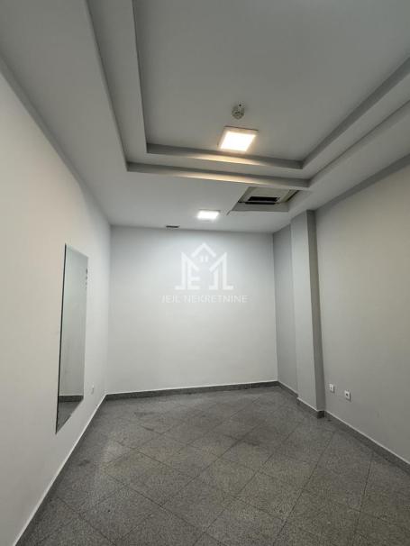 Prodaje se lokal, 15m2, centar