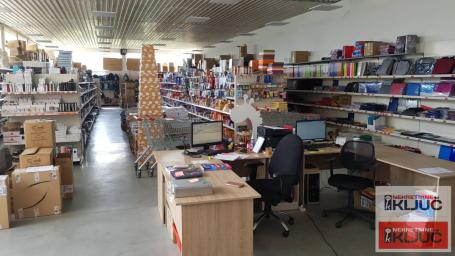 NOVO NASELJE IZDAJE SE VIŠENAMENSKA HALA POVRŠINE 300m2+PLAC 2000m2