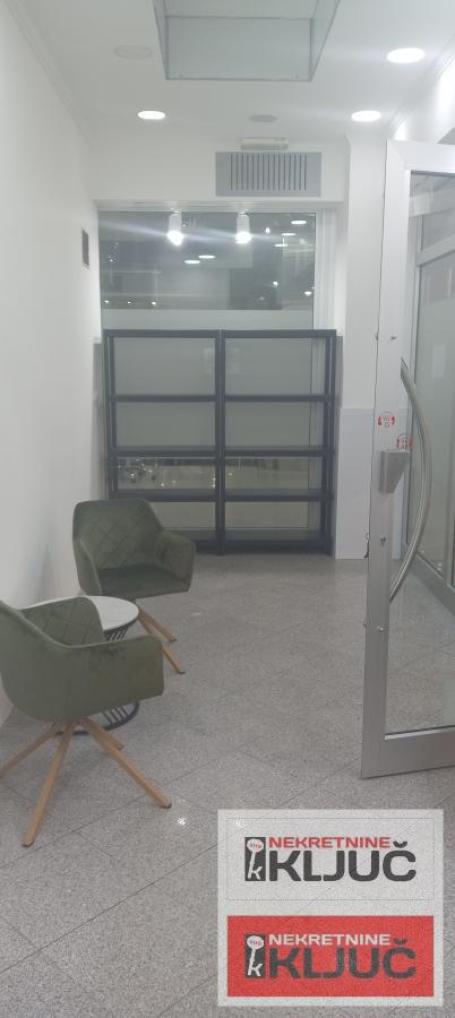 CENTAR,18 m2, poslovni apratman