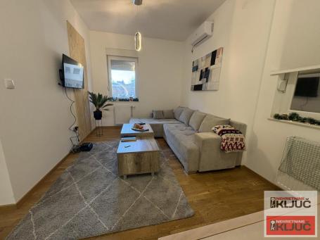 ROTKVARIJA, 39m2, Jednoiposoban, Novogradnja, Namešten
