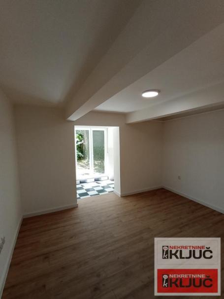 Jednosoban stan u Centru, Novi Sad, 36 m²kod Izvršnog veća
