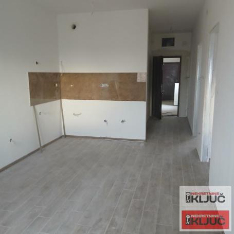 NAJLON PIJACA, 50m2, Dvoiposoban sa pdv, Izgradnja, gratis parking mesto