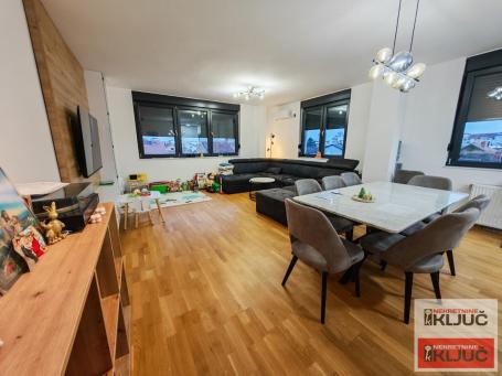 TELEP, 87m2+krovna terasa, Troiposoban, Namešten, Parking, Vila