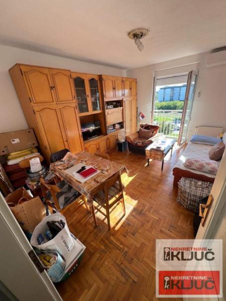 BULEVAR EVROPE, 30m2, Jednosoban, Namešten