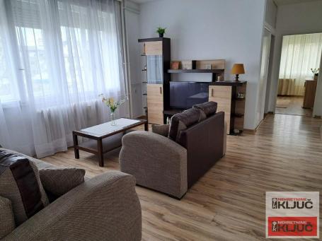 KOD SPENSA, 71m2, Trosoban, Odličan