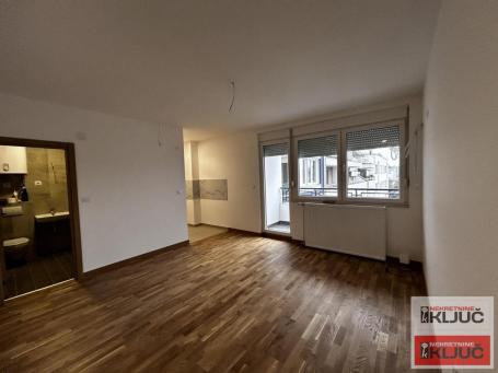 PETROVARADIN, 31m2, Jednosoban, Nov