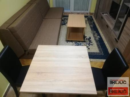Garsonjera na Grbavici, 25 m², 2. sprat