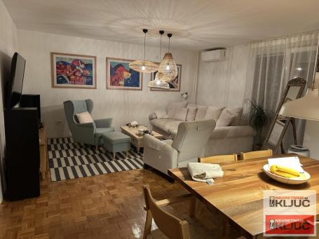 LIMAN 4, 93m2+ terase, Četvorosoban, Renoviran