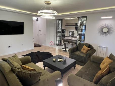 Elegant 2-Bedroom, Near St. Sava Temple