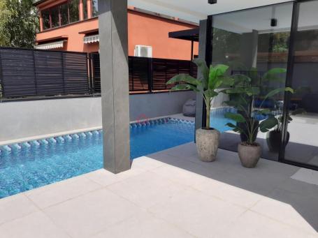 Luxury Senjak duplex, pool, yard, garage 178m2