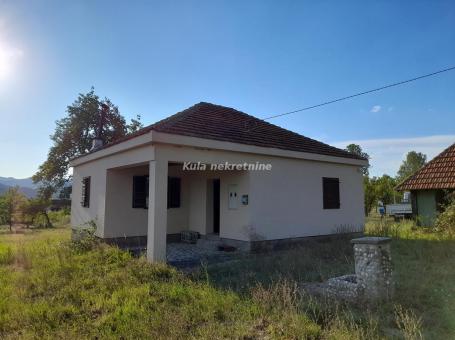 Prodaje se kuća u Prijevoru