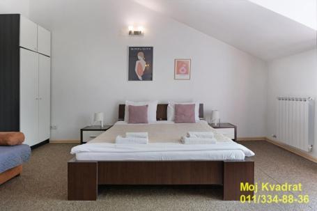 Voždovac, Autokomanda - Bulevar oslobođenja, 33m2
