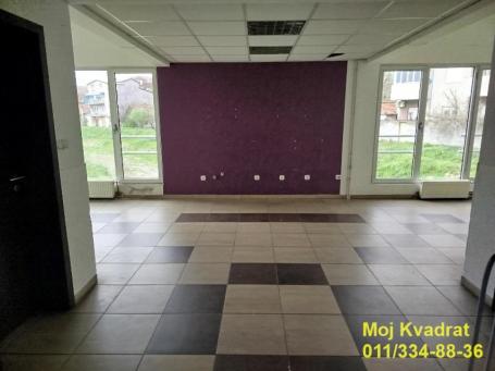 Jagodina, Đure Jakšića, 48m2 - LOKAL U TC MOST