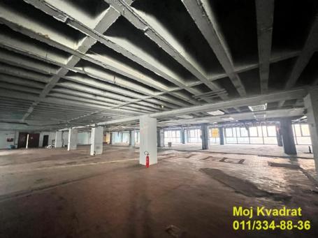 Stari grad - Trg Nikole Pašića, 1400m2