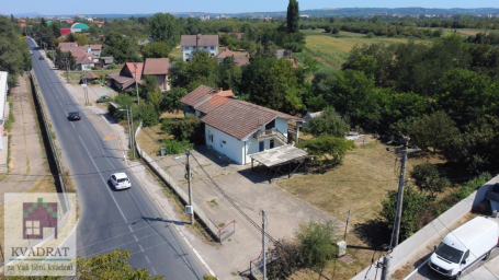 Kuća 350m2, 23 ara, Urovci, Obrenovac – 160000€