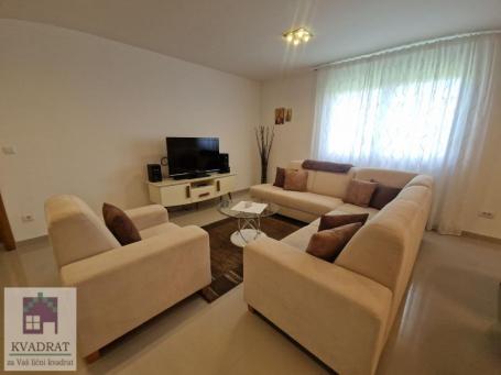 LUKSUZNA KUĆA 325m² NA 90 ARI PLACA – STUBLINE / BLIZU OBRENOVCA – 160.000€