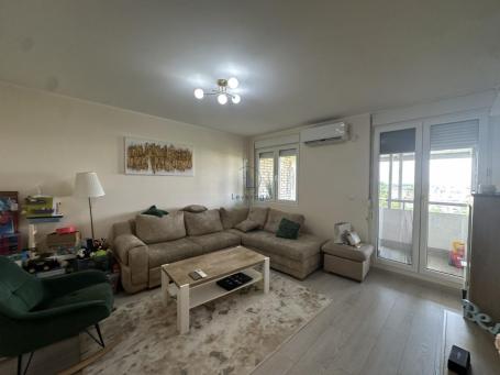Bežanijska kosa, 59m2 + 10m2