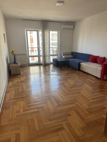 Dimitrija Tucovića, 55m2