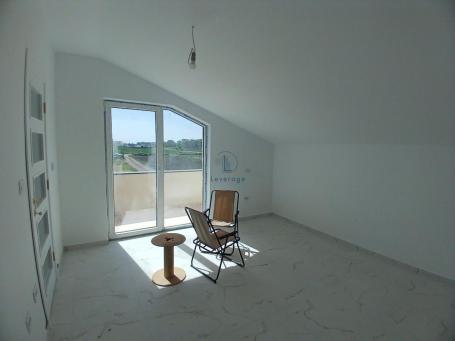 Magacin 160m2 + kancelarijski deo 120m2