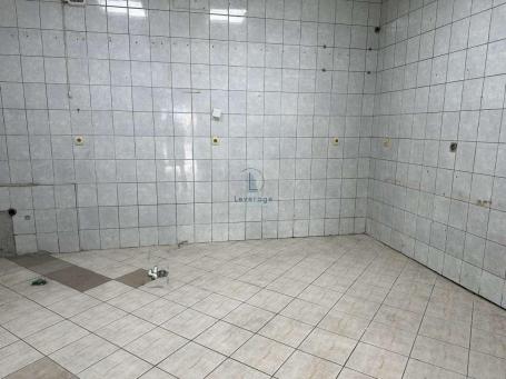 Savski trg, lokal, 60 m2