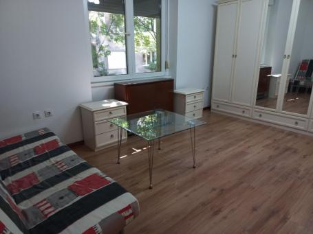 Skupština, Majke Jevrosime, 52m2