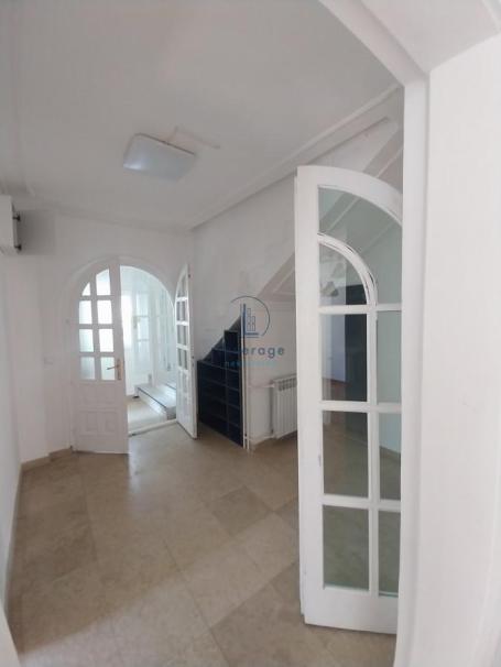 Poslovni prostor, Neimar, 260 m2