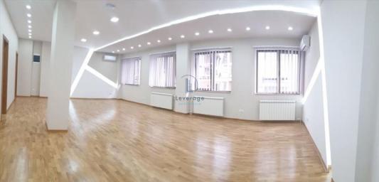 Poslovni prostor, Hala Pionir, 100 m2