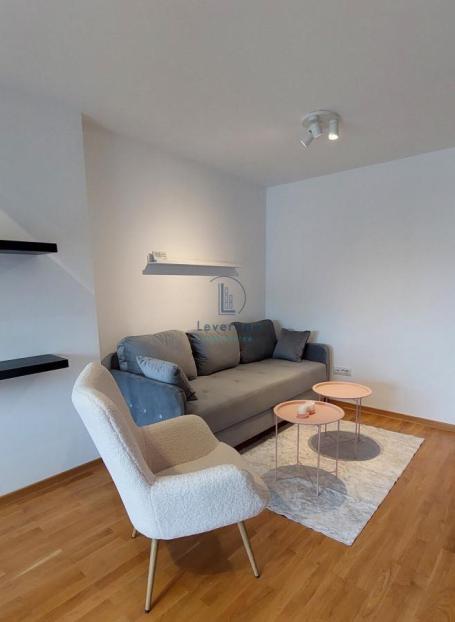 Hilandarska, 50 m2