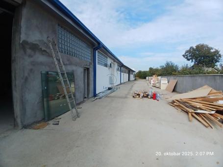 Magacin, Pećinci, Deč, 600 m2 + 30 ari