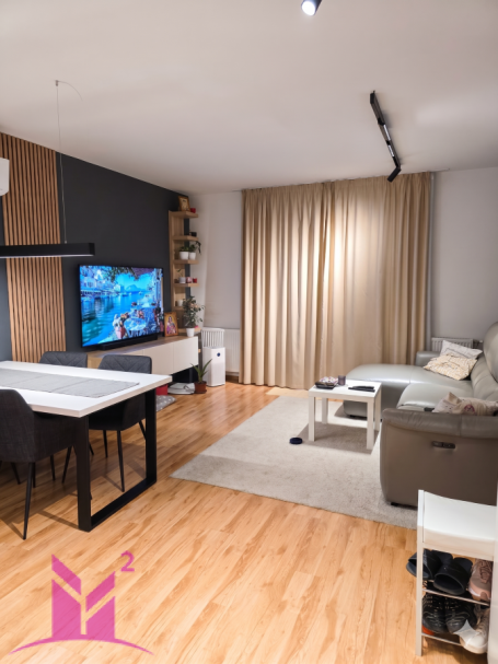 * Telep - Tri spavaće sobe *