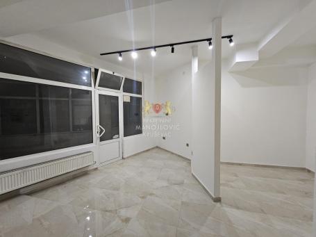 Poslovni prostor 20 m², Centar, Kruševac