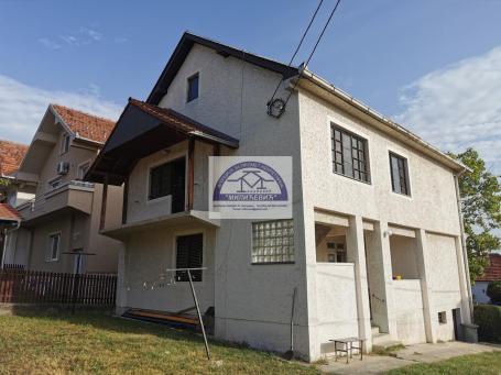 SREDJENA KOMPLETNO RENOVIRANA KUCA U BRESNICI, ZAMENA ZA VECI --TROSOBAN STAN