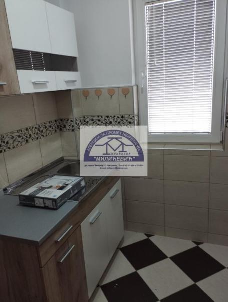 Izdavanje, Stan, 54m2 , Kragujevac