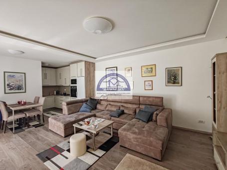 Prodaja, Stan, 80m2 , Centar