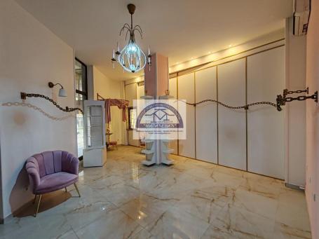 Prodaja, Lokal, 48m2 , Centar
