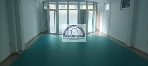 Izdavanje, Lokal, 57m2 , Erdoglija