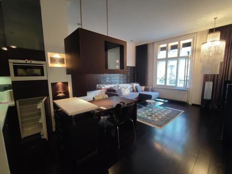 Pešačka zona-LUX 2.5 stan