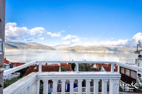 Velika kuća kojoj je potrebna renovacija s panoramskim pogledom u Krašićima