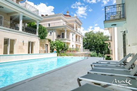 Elegantna rezidencija u blizini Porto Novog — 3 spavaće sobe i vrhunski komfor