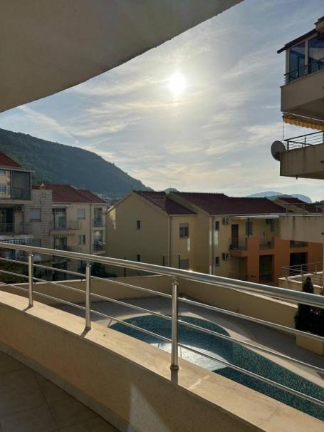 Apartmani u živopisnom Petrovcu na Budvanskoj rivijeri