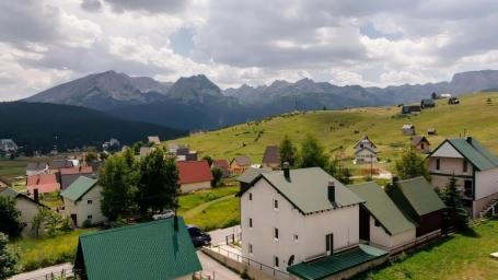 Ugodna kuća u Pitomini: blizina prirode i ljepote Durmitora, Žabljak