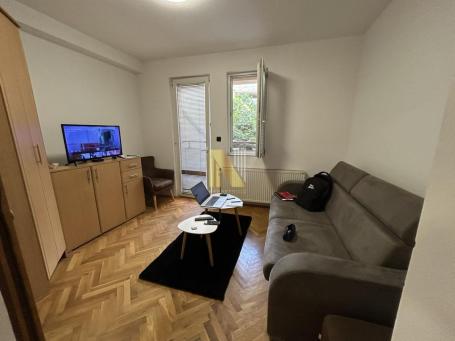 Jednoiposoban stan, 44m2 na Grbavici