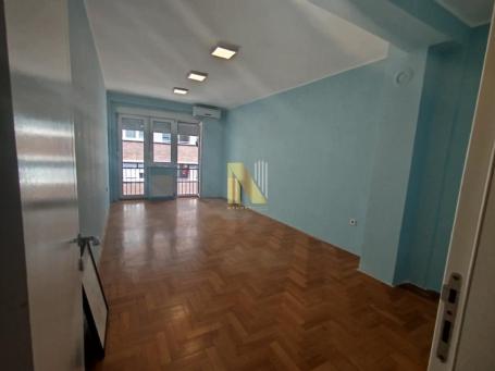 PRODAJA TROSOBNOG STANA U LAZE KOSTIĆA