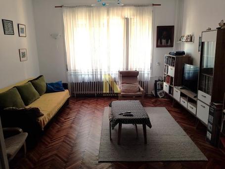 Prodaja - trosoban stan na Keju, kod Riblje pijace