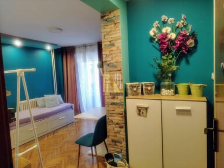 Prodaja dvosobnog stana kod Dnevnika