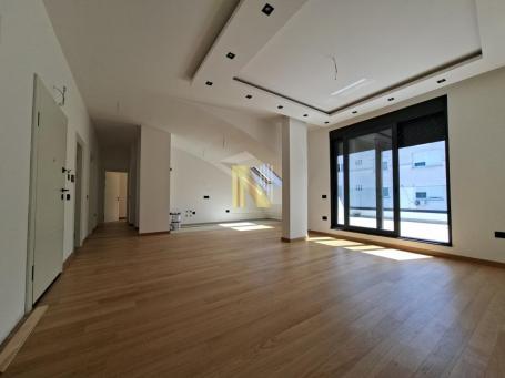 Useljiv Penthouse - direktno od investitora - Grbavica