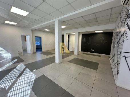 Poslovni prostor na dve etaže, Bulevar Evrope
