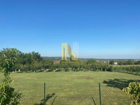 Odličan plac u Vrdniku!