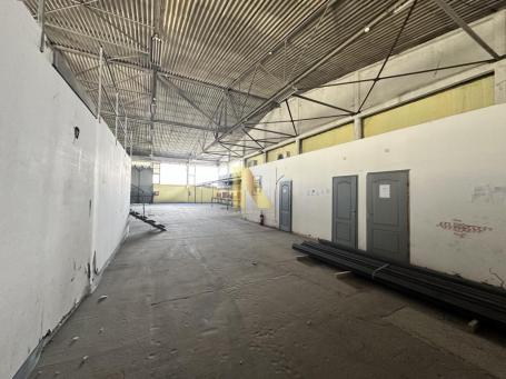 Hala, industrijska zona, Klisa